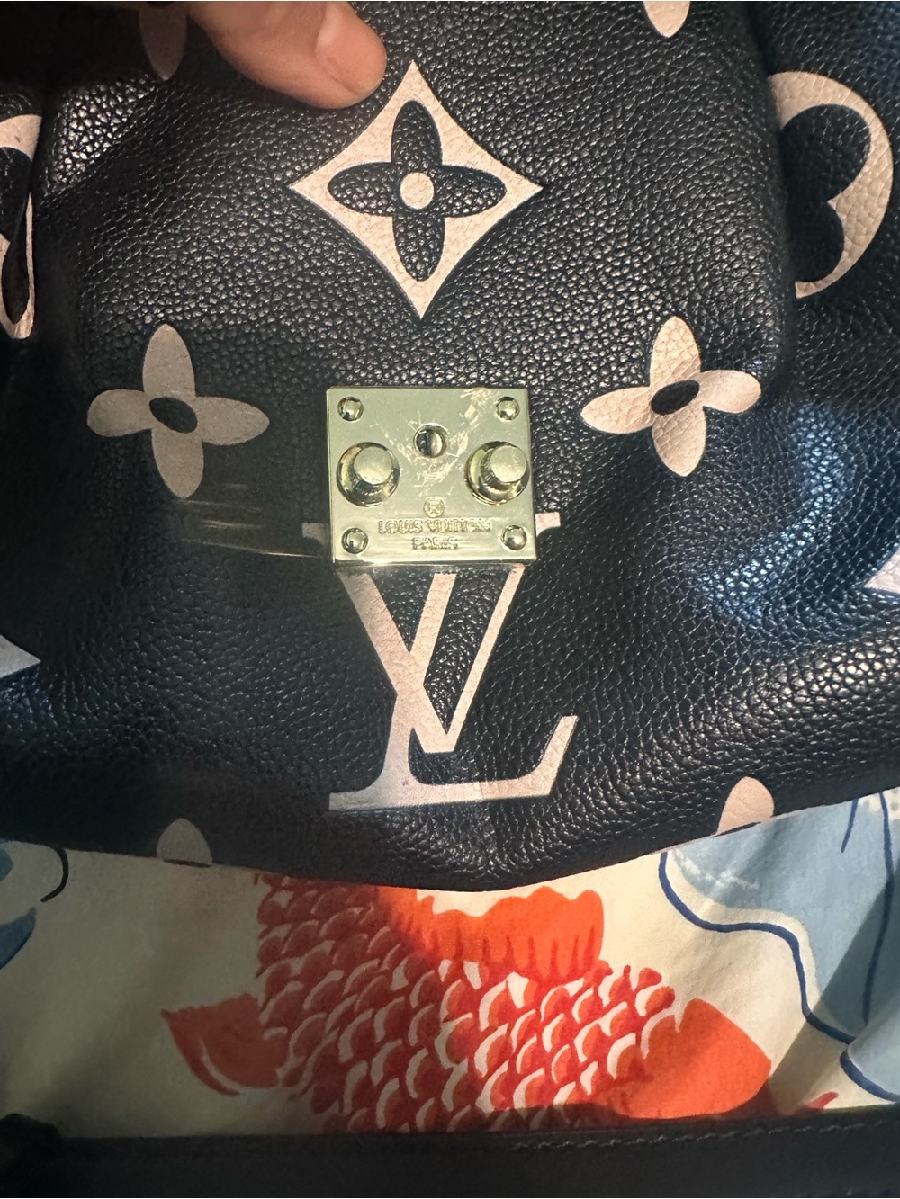 Black & Pink Monogram Shoulder Bag - Picture 6 of 11